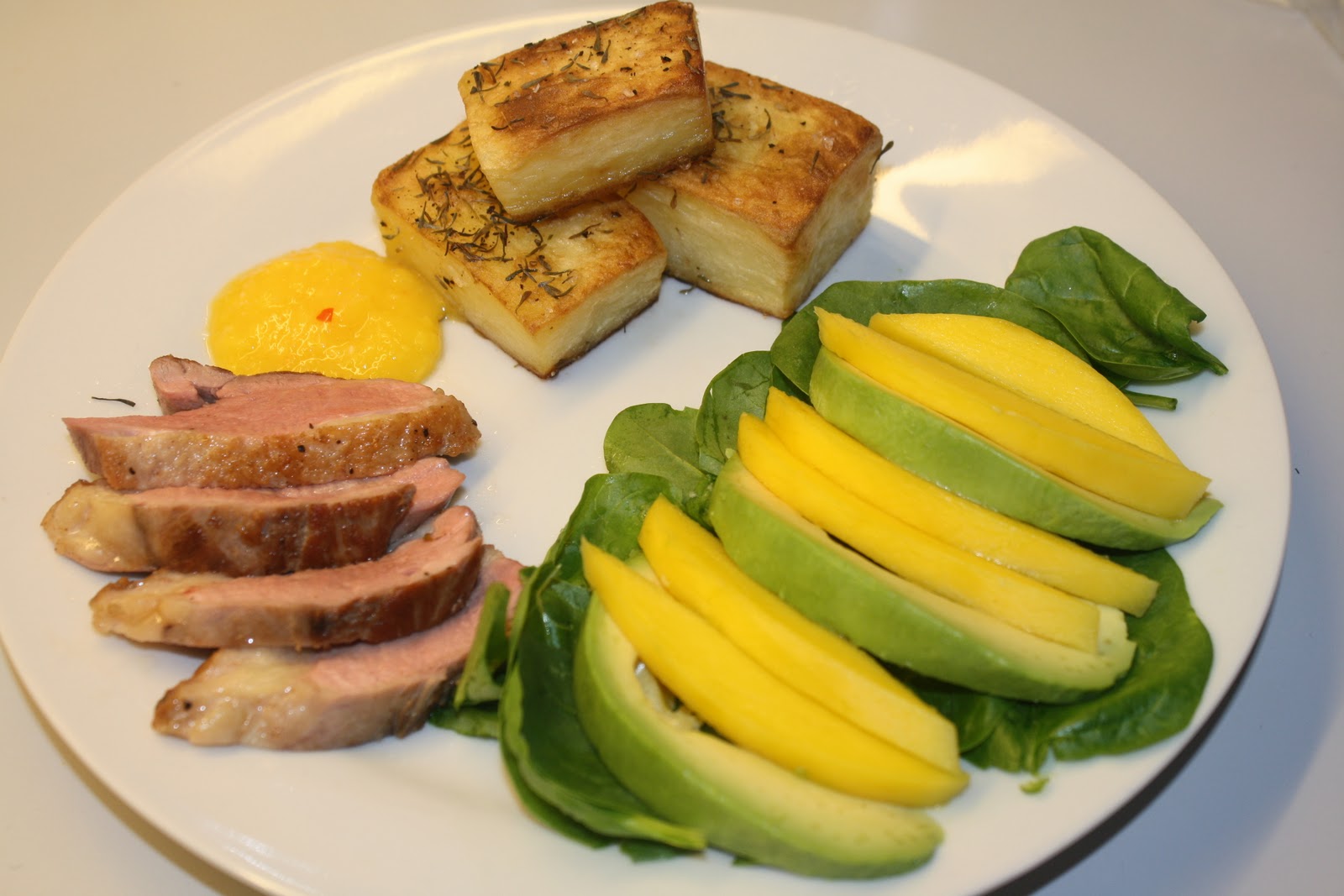 boks Kunstneriske Turbine Andebryst med pommes fondant og mangodressing