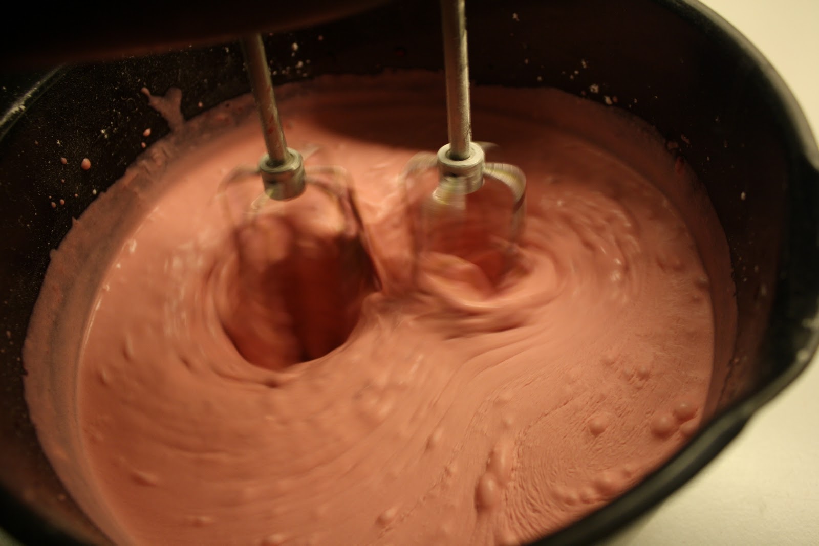 Opskrift på Cheesecake-brownie med hindbærskum