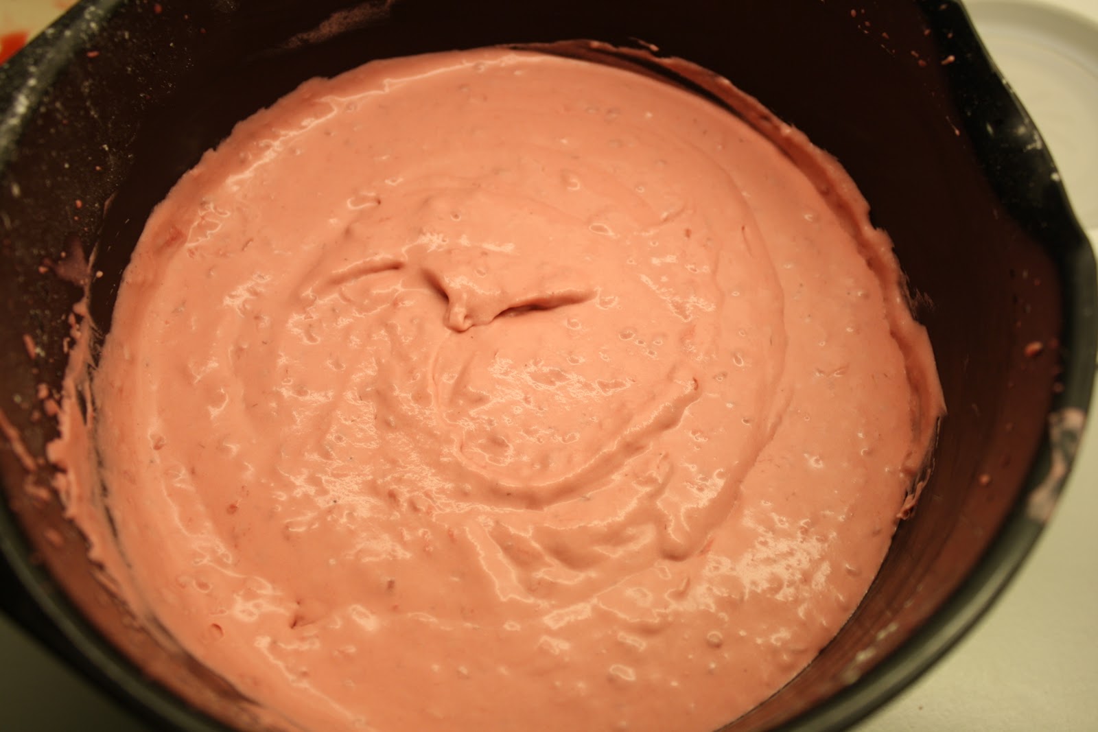 Opskrift på Cheesecake-brownie med hindbærskum