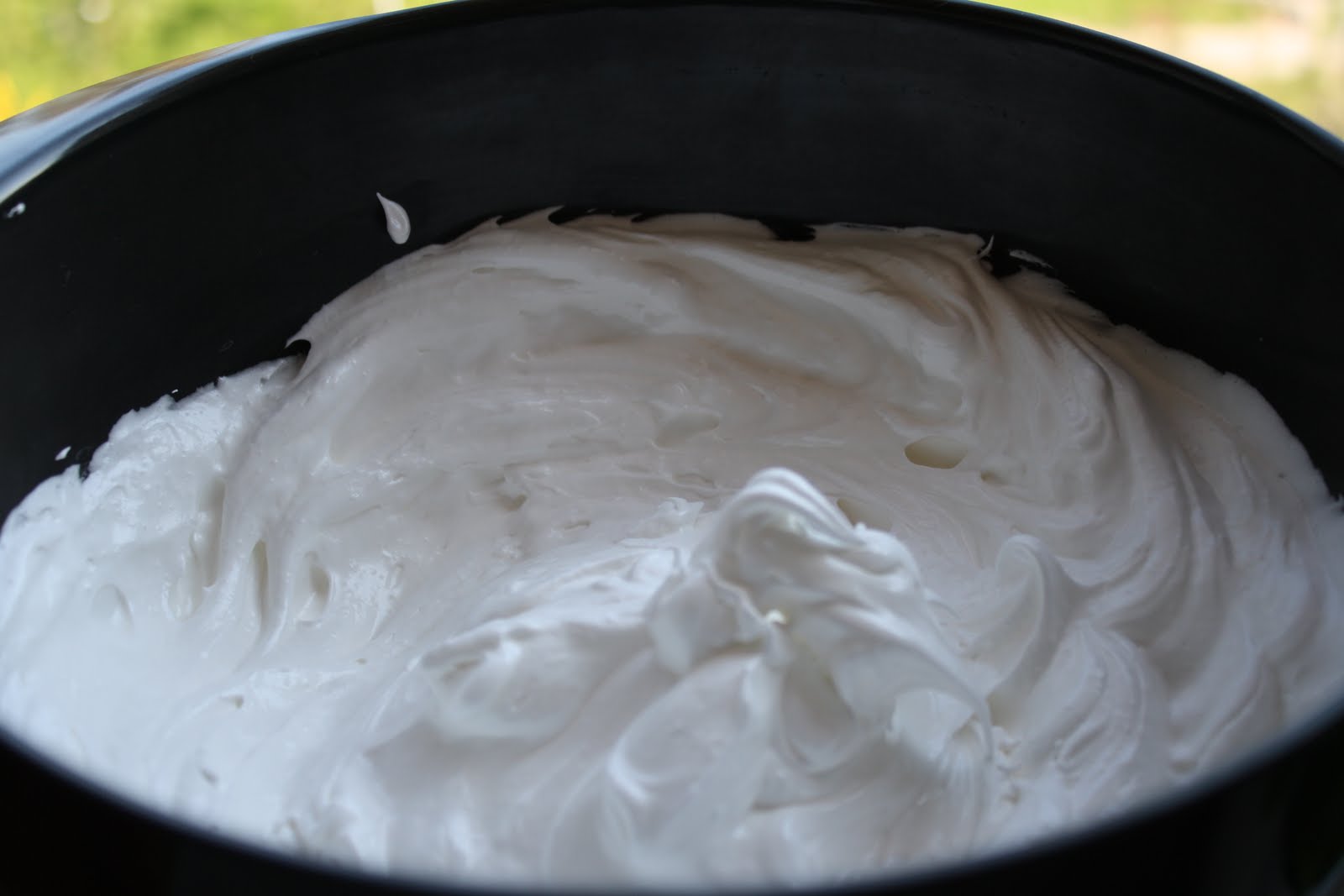 Opskrift på hjemmelavet chokolade pavlova med bær