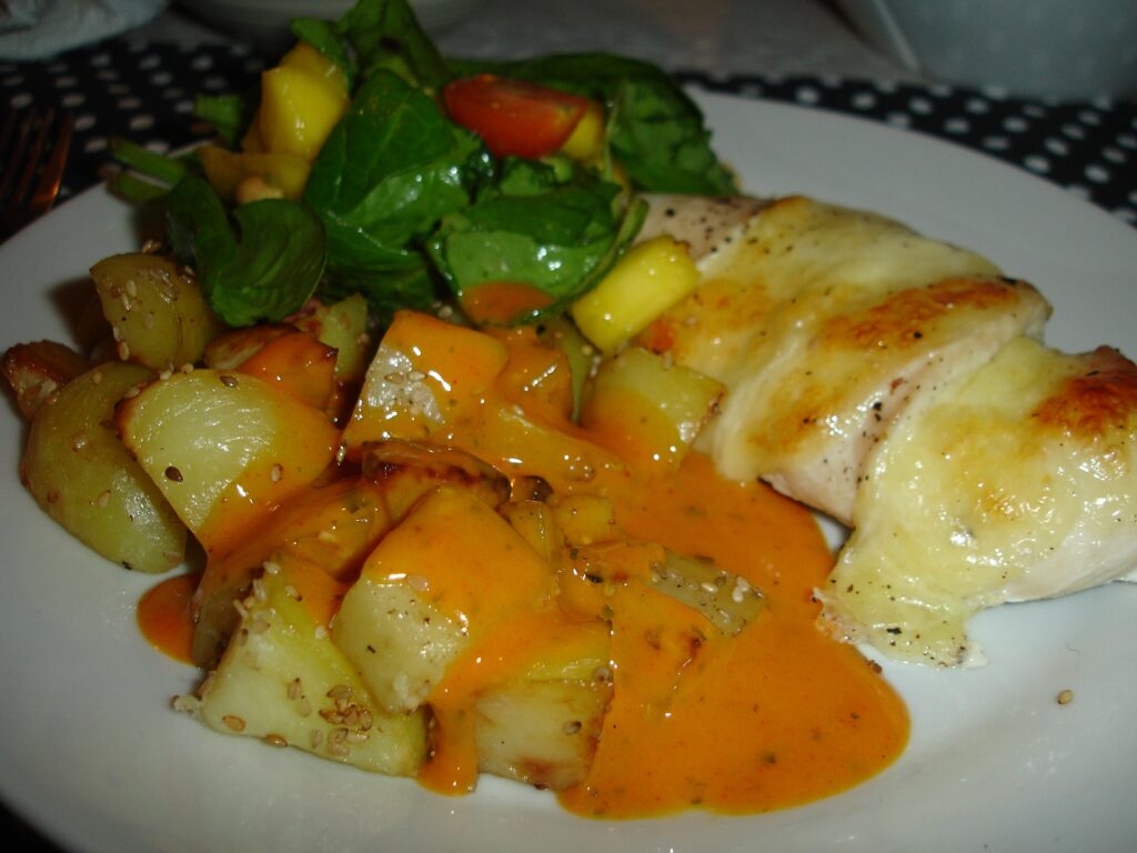 Kylling med mozarella og sesamkartofler