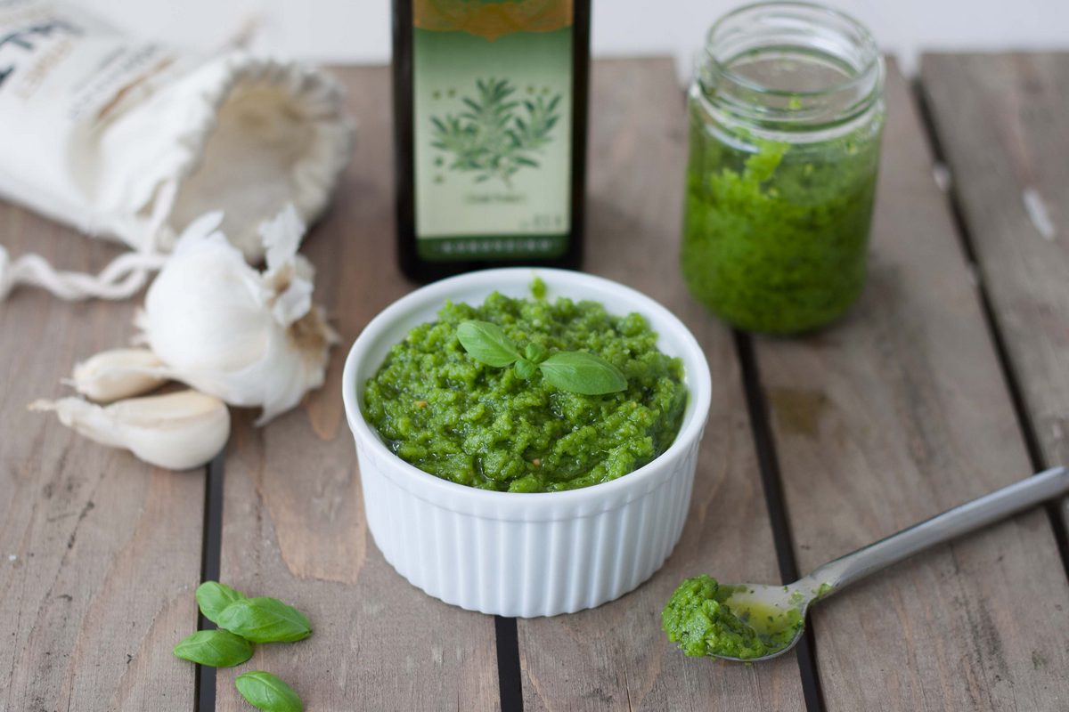 grøn pesto med cashewnoedder