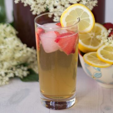 Hyldeblomstsaft