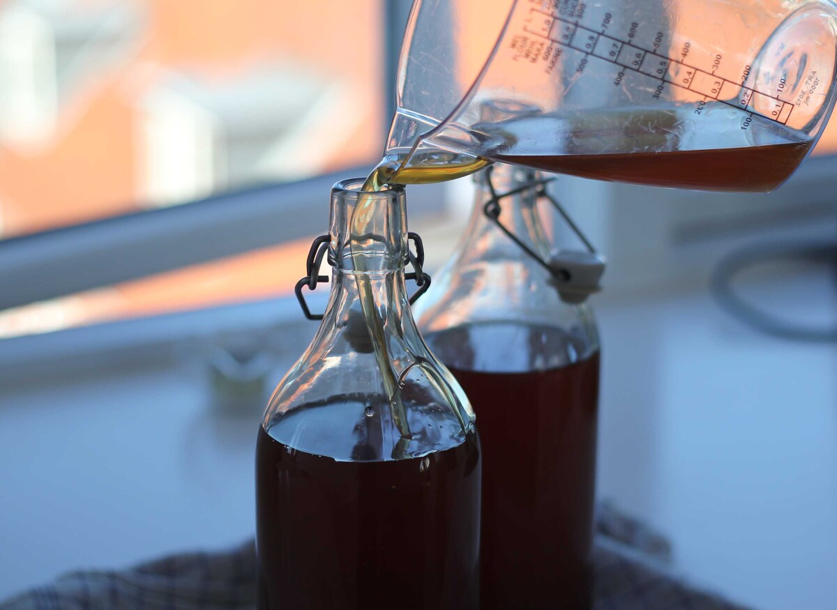 Hyldeblomstsaft uden citronsyre