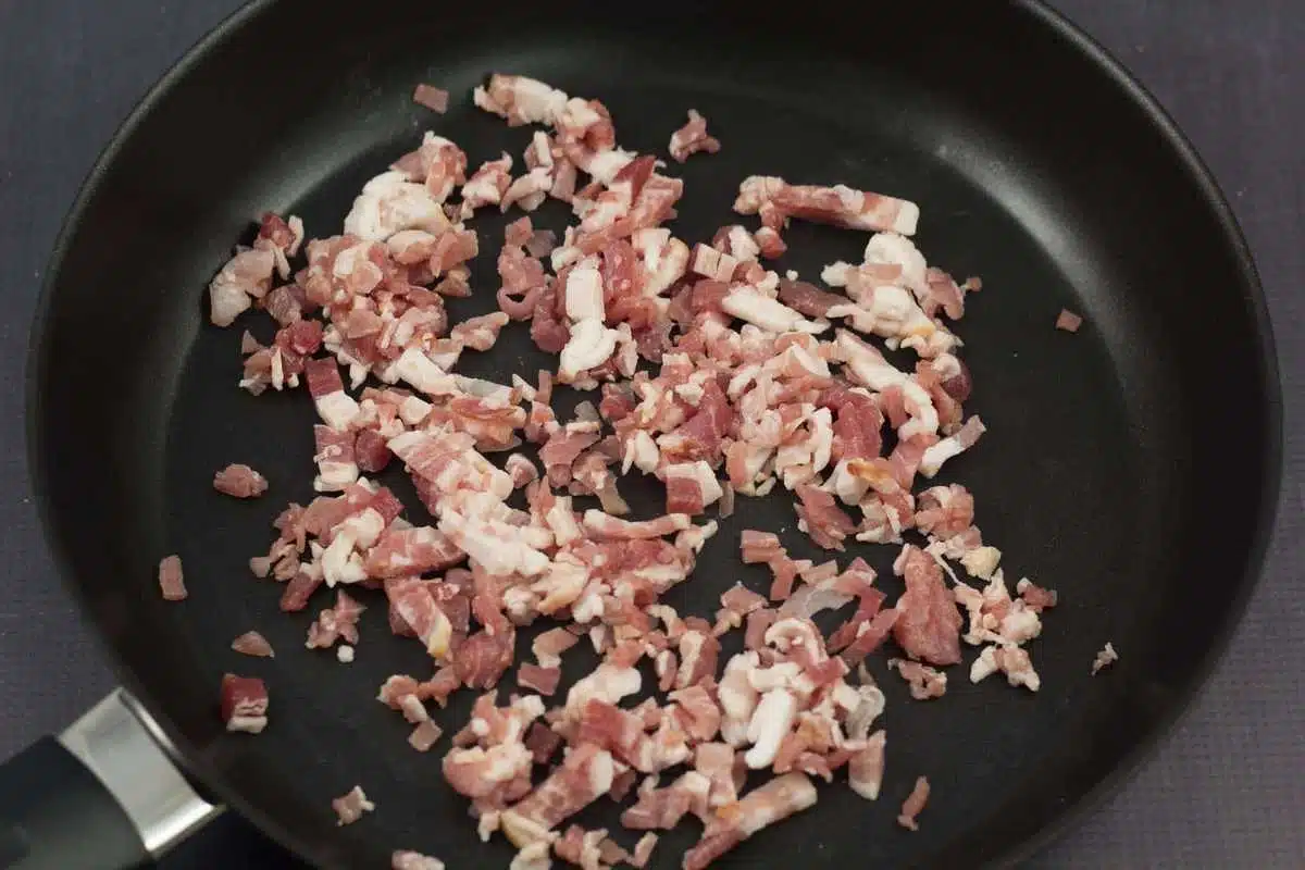Bacon i tern på pande