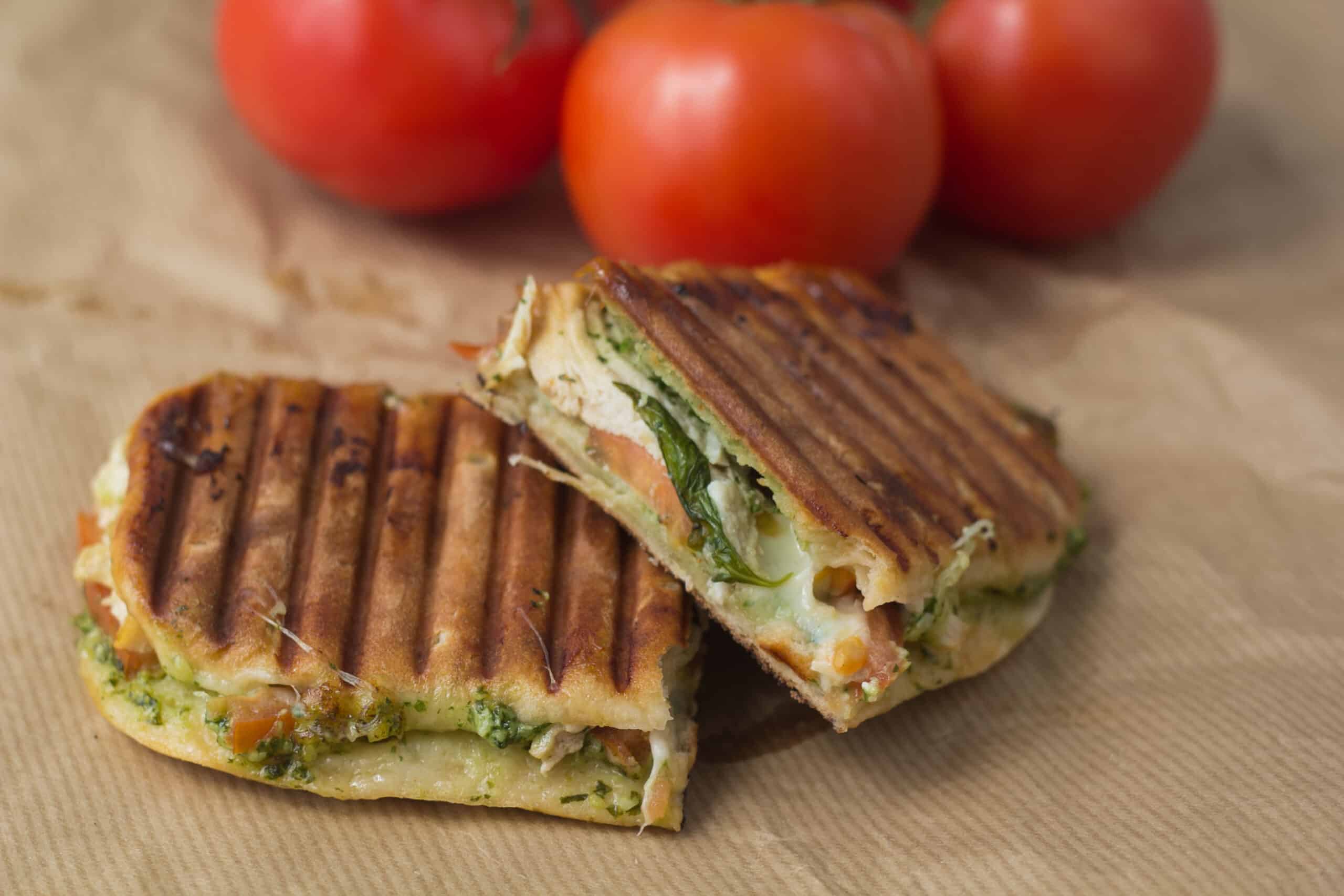 Panini med kylling pesto og mozzarella