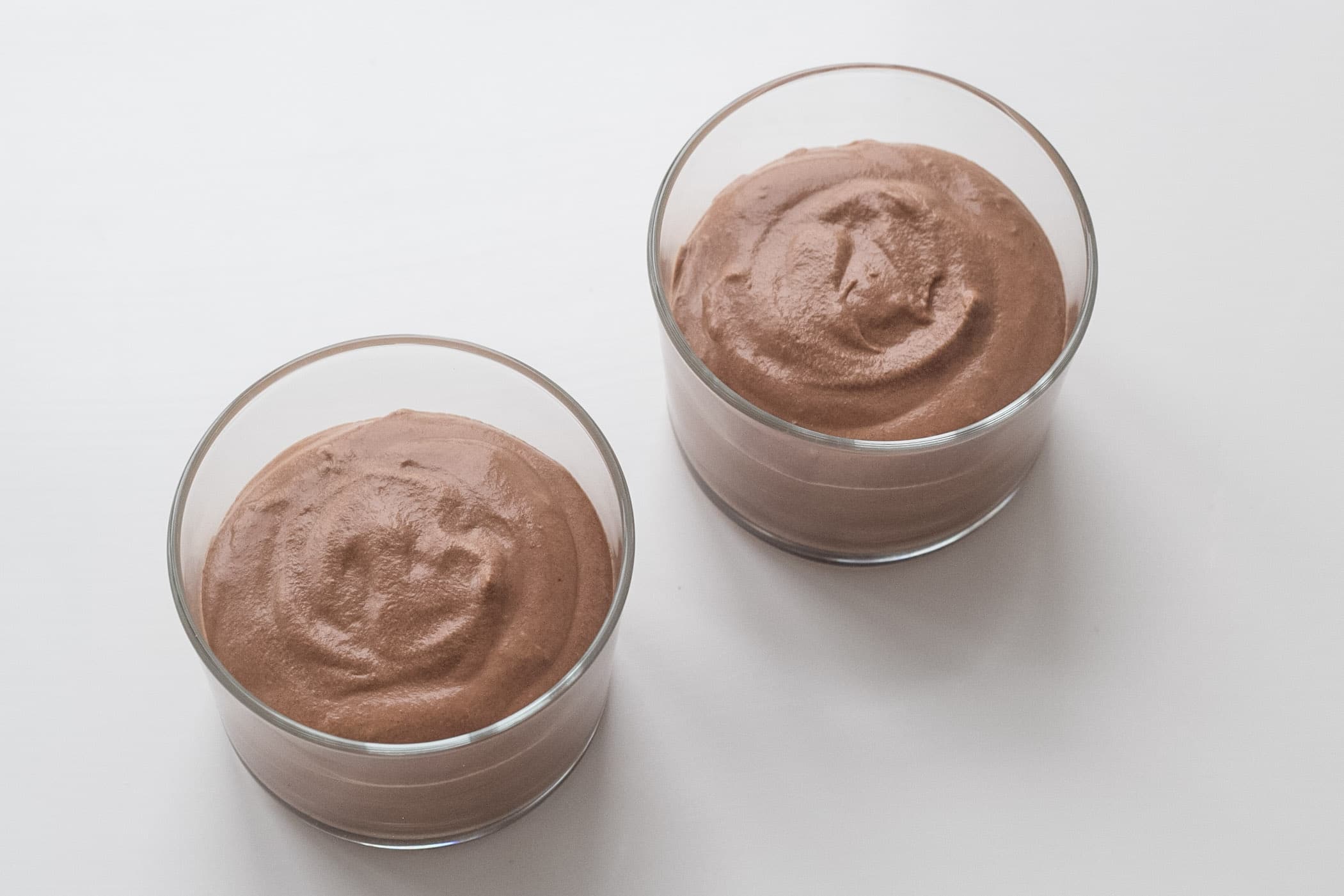 Chokolademousse opskrift super nem dessert kun 4 ingredienser!