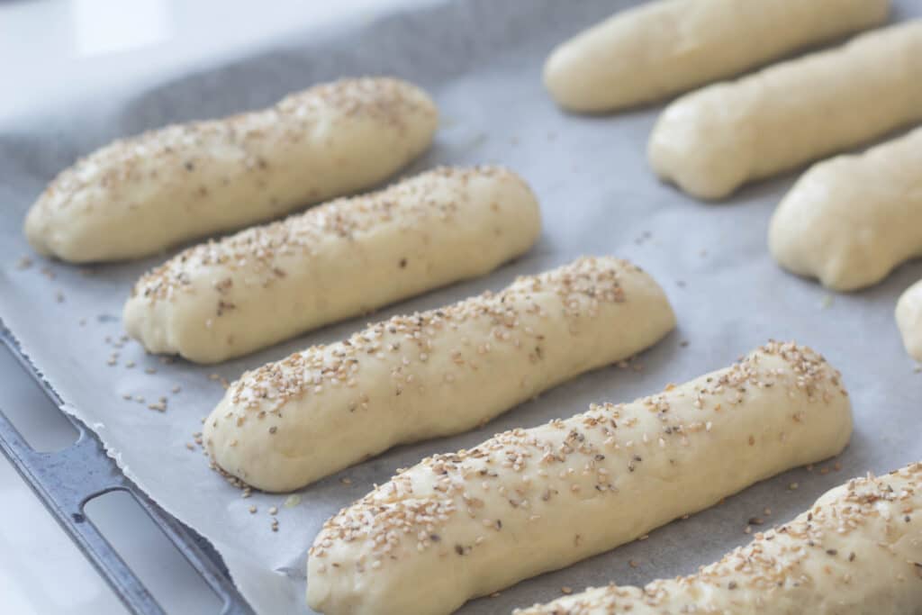 Hjemmebagte hotdogbrød