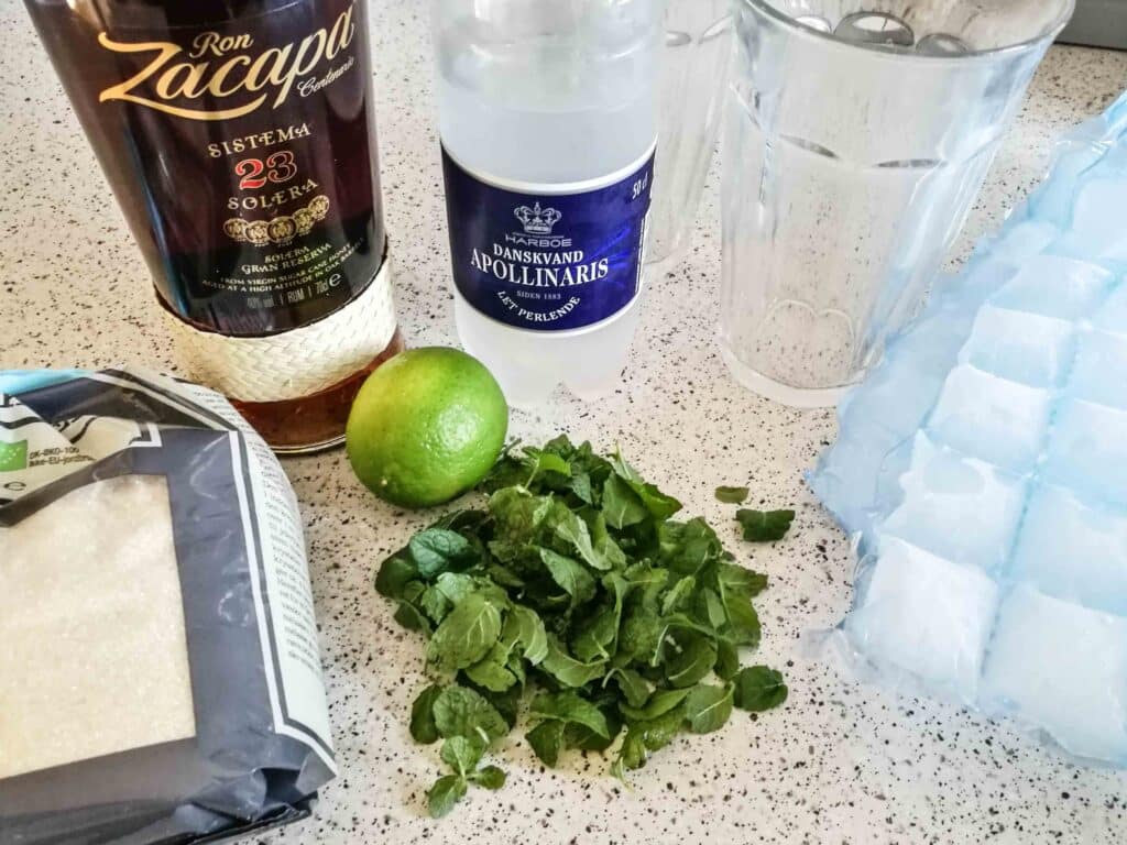 Mojito opskrift Mojito med mørkt rom