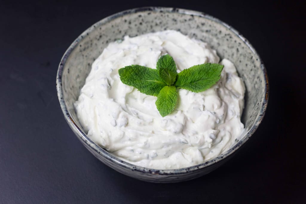 Fetacreme | Lækker som dip eller dressing i burgere
