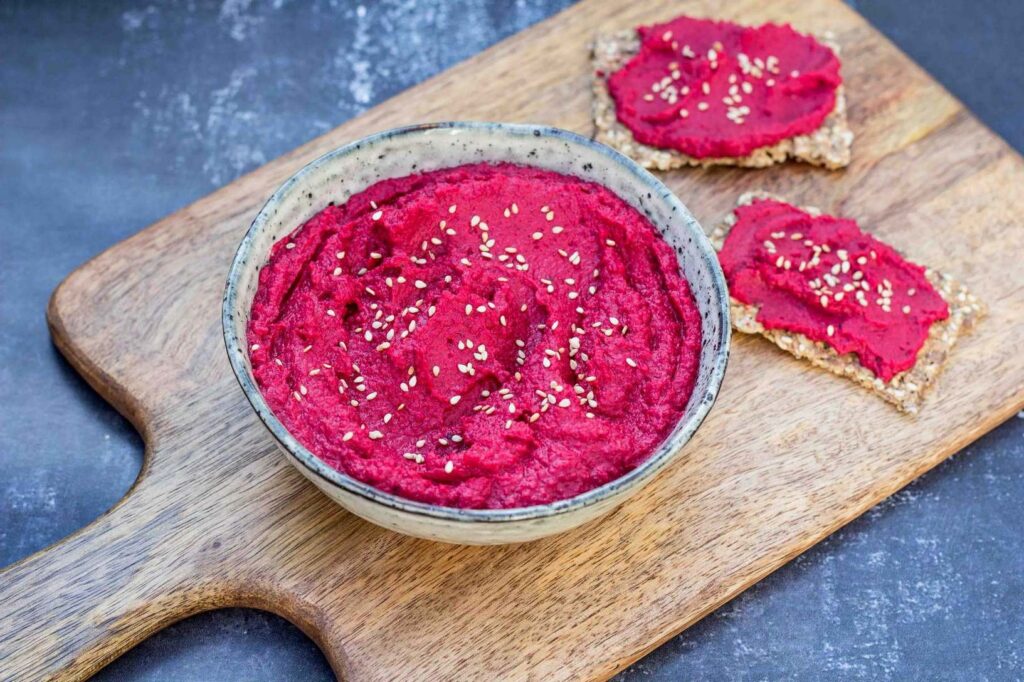 Rødbedehummus