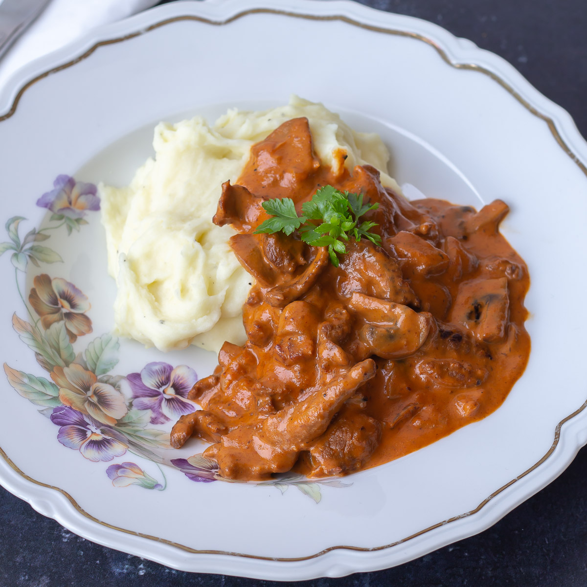 Bøf stroganoff