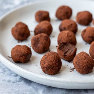 Chokoladetrøfler med Baileys