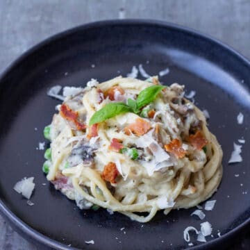 Pastaret med blomkålssauce