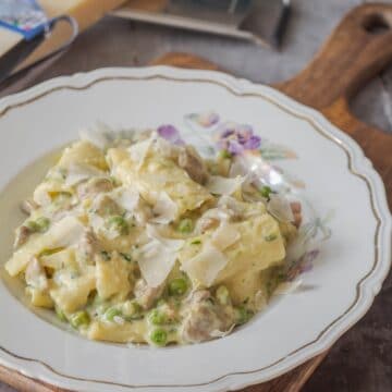 Cremet one pot pasta med squash champignon og ærter