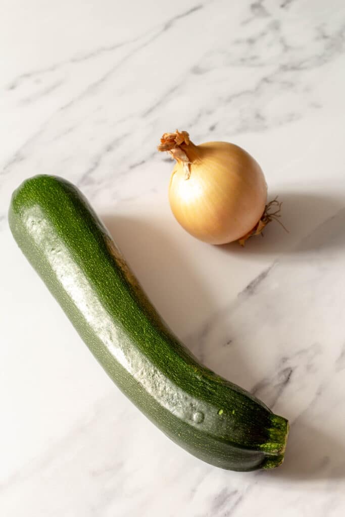 Squash og løg