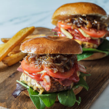 Karameliserede løg til burger