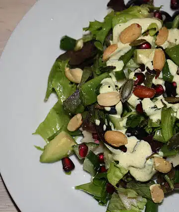 sk c bnsalatmedgranat c ableogkarrydressing