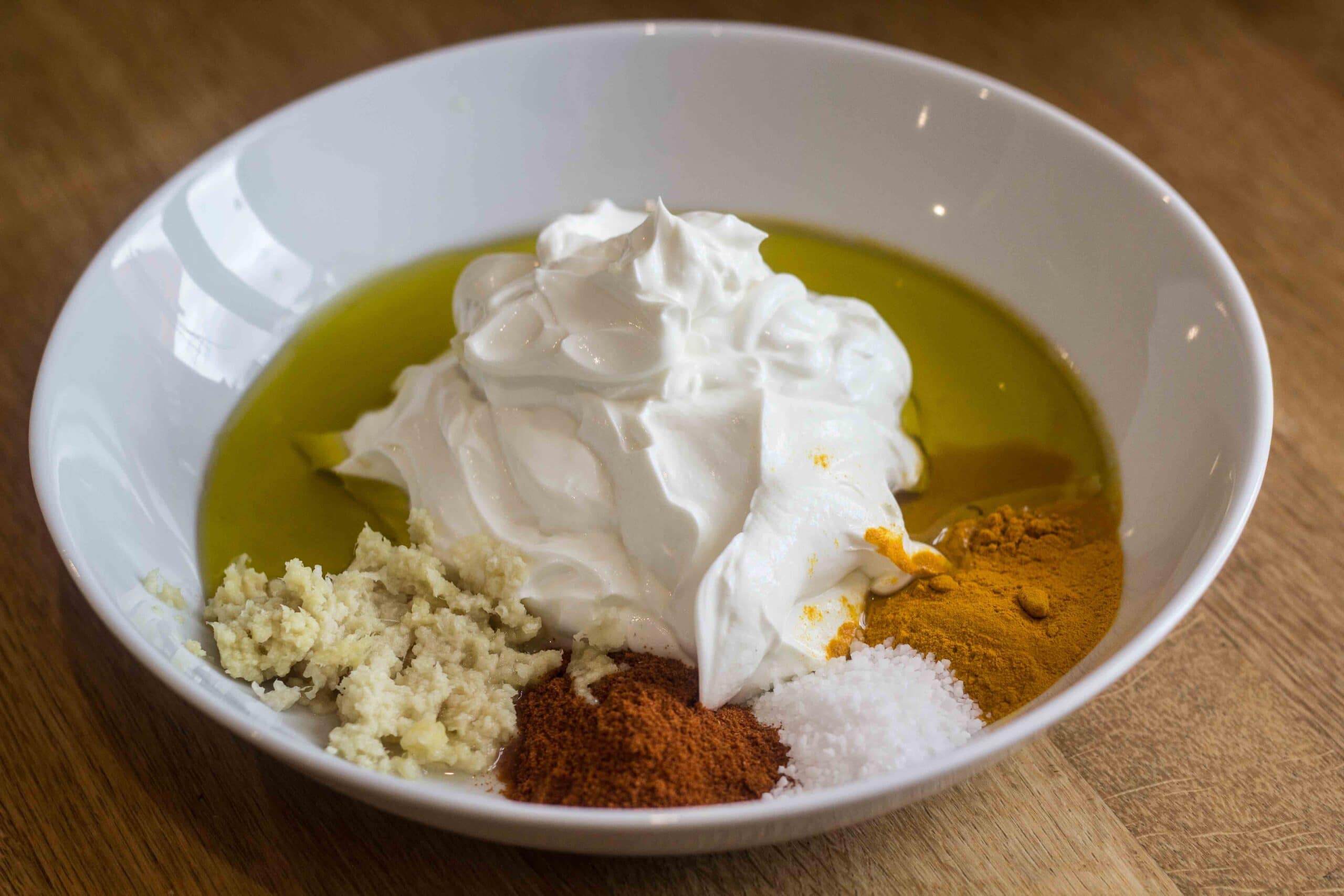 Ingredienser til yoghurtmarinade