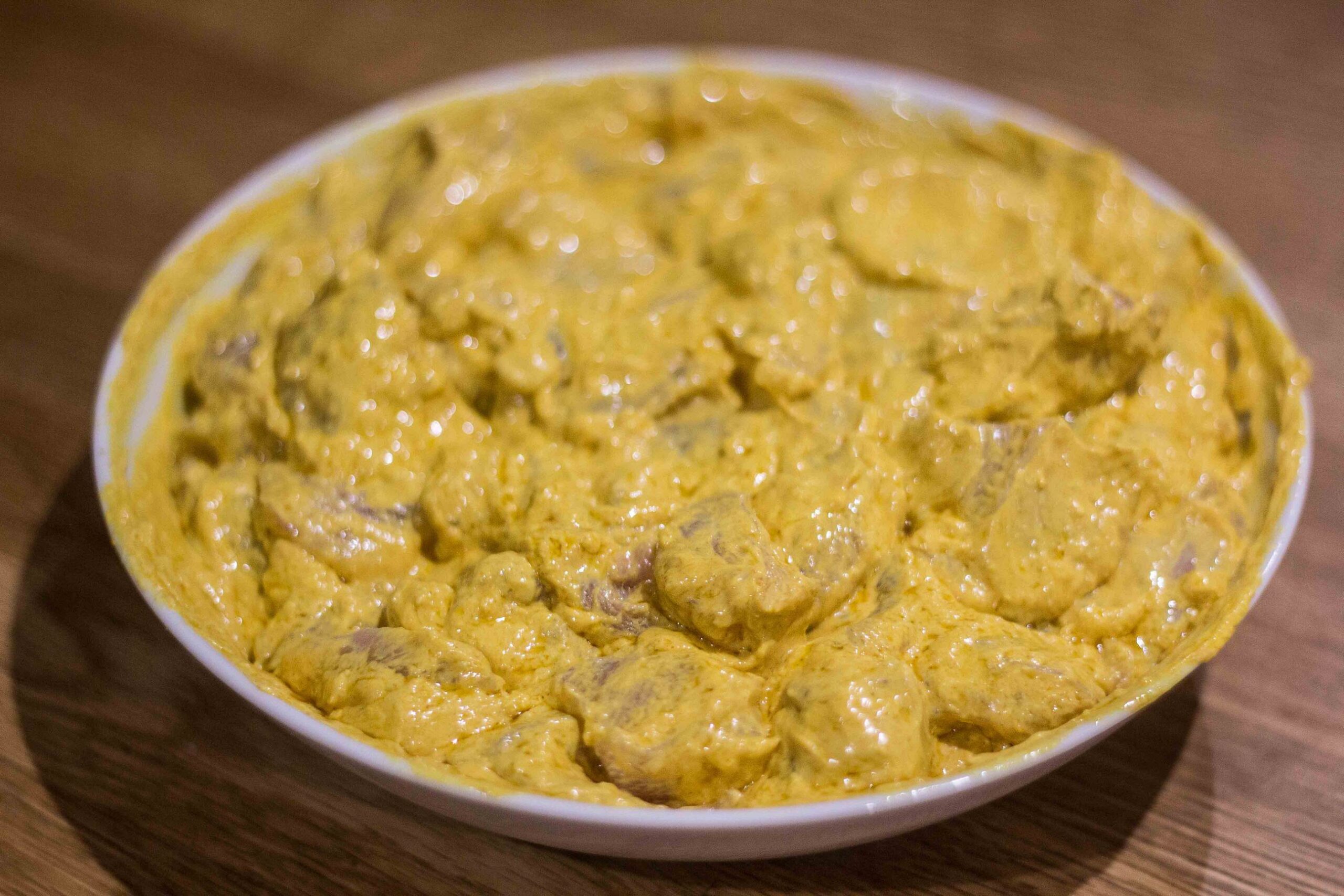 Yoghurtmarineret kylling til butter chicken Murgh makhani