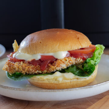 Crispy kyllingeburger i airfryer