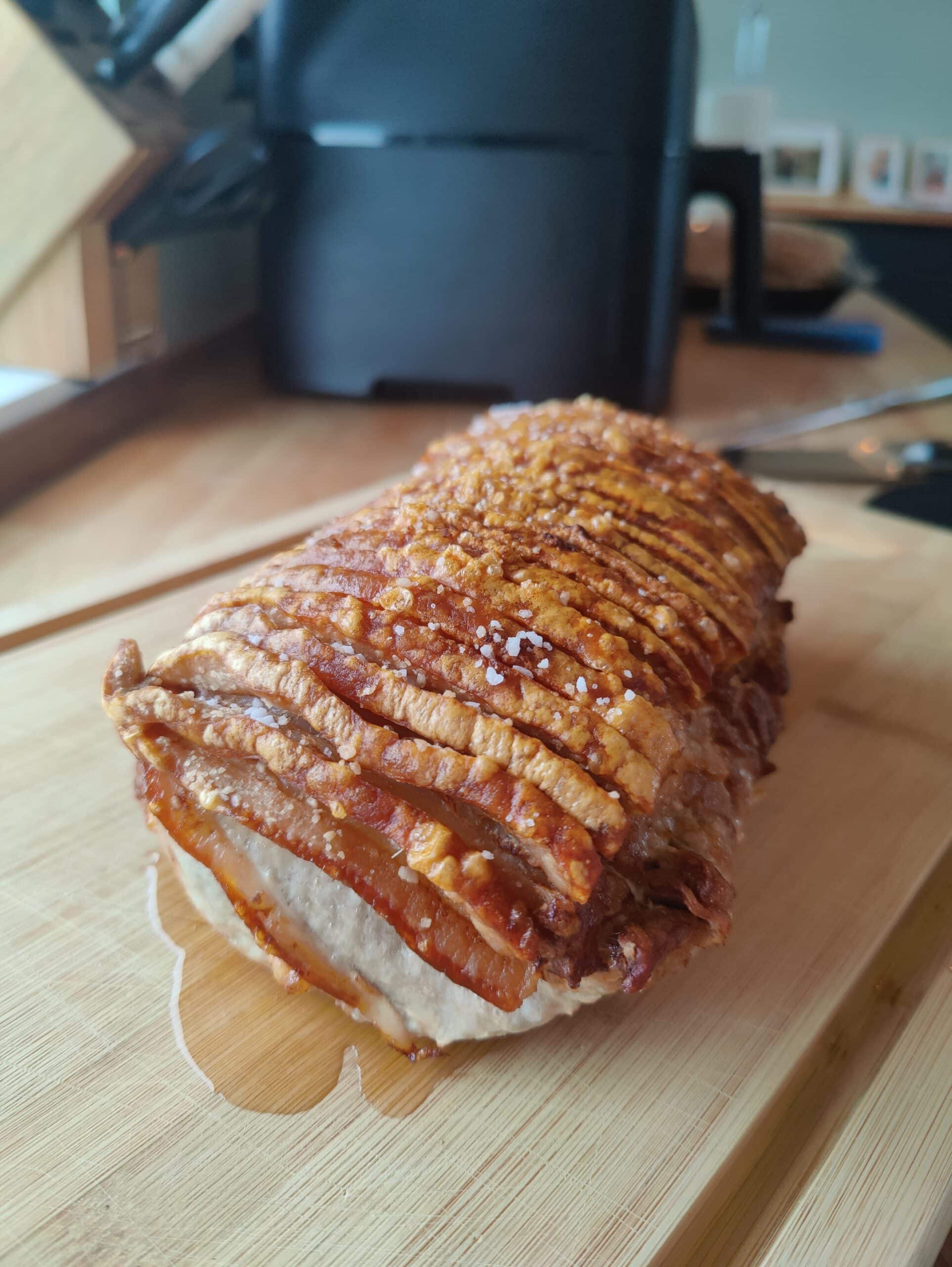 Flaeskesteg i airfryer med sprøde svær