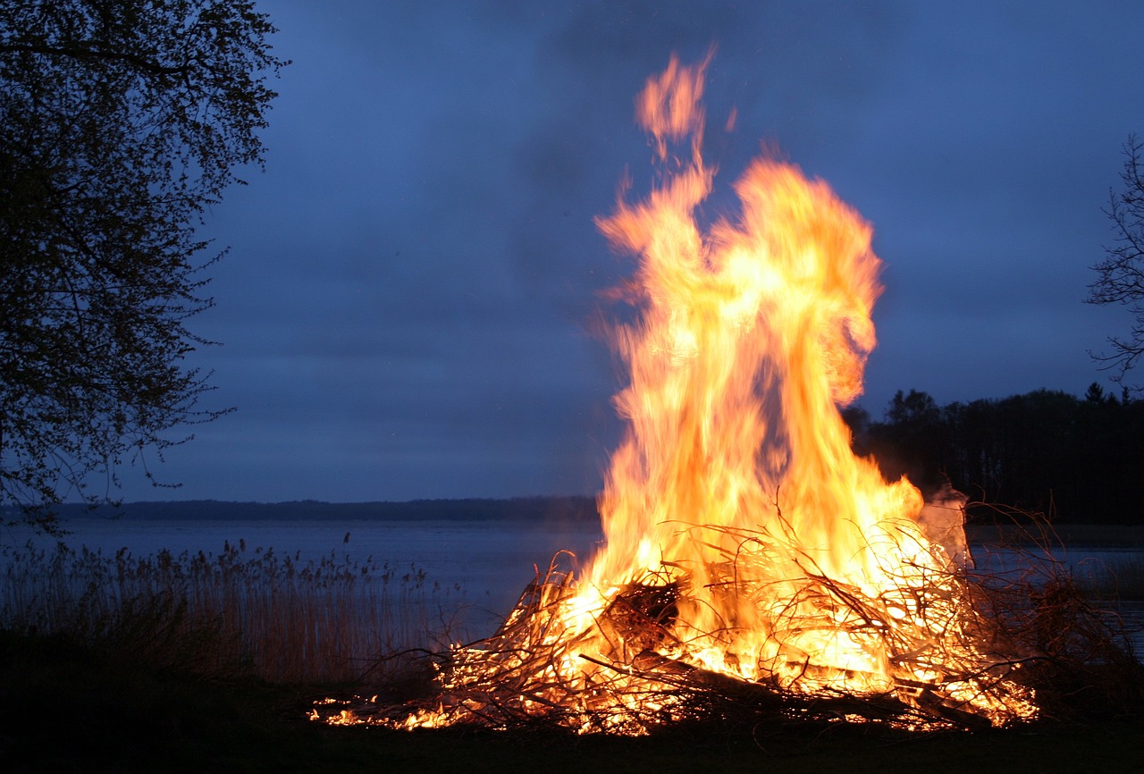 Sankt Hans baal