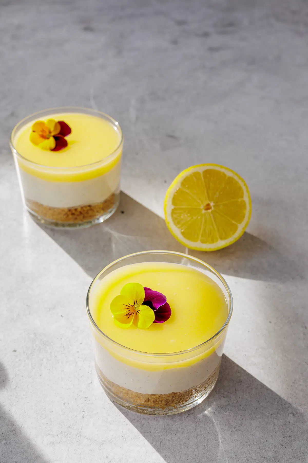 Cheesecake i glas med lemon curd ()