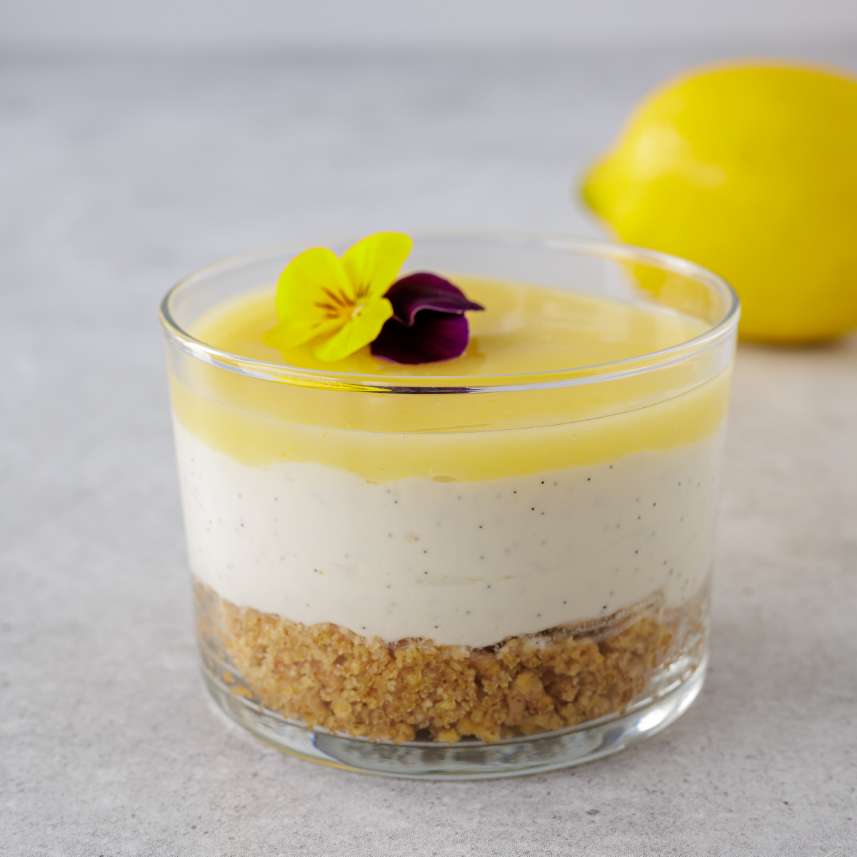 Cheesecake i glas med lemon curd